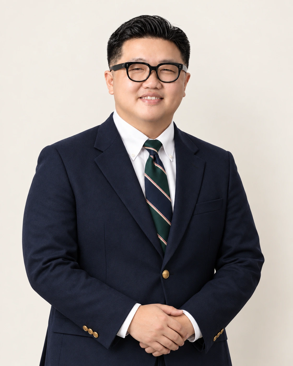 박재형 이사장 프레피 룩 상반신 초상